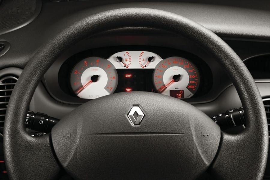 Панель приборов Renault Scenic Kids 2006 года  (BR) (фото 2 из 3)